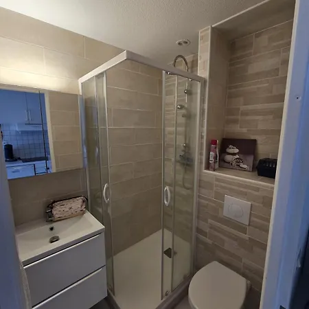 Cap D'agde - T2 Lumineux Piscine Et Tennis 阿格德